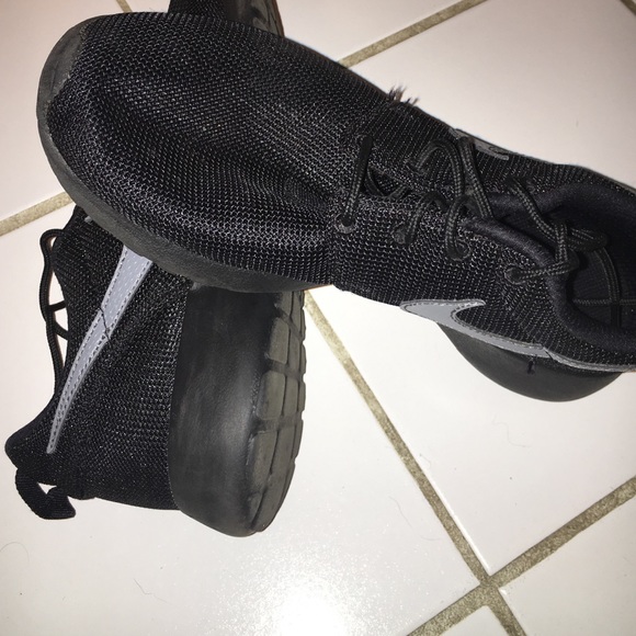 Balck roshes