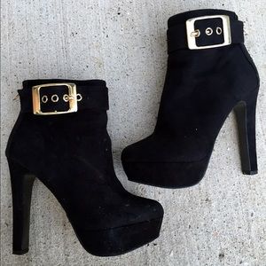 Aldo black booties