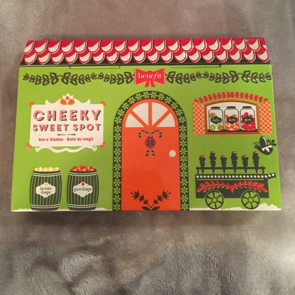 💋BUY ONE GET ONE FREE SALE💋 Benefit Empty Tin