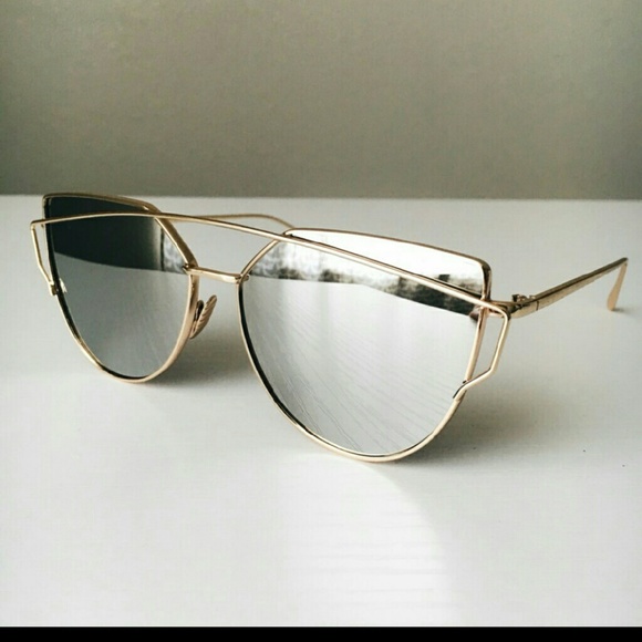 Sunnies glasses waitlist