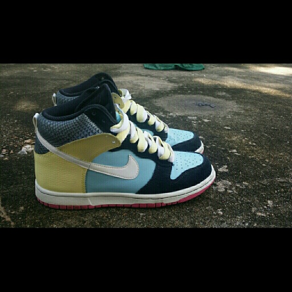 SOLD Nike SB Dunk High with box