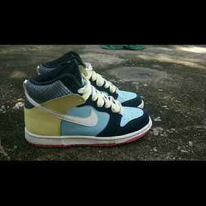 SOLD Nike SB Dunk High with box