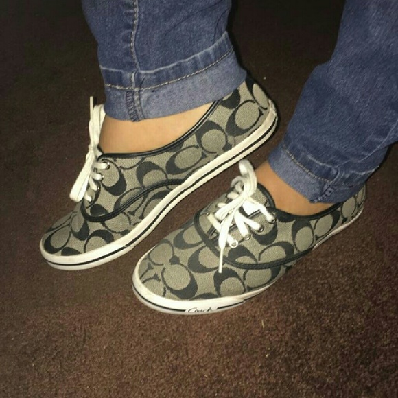 ❌❌SOLD ON MERCARI❌❌ - Picture 2 of 3