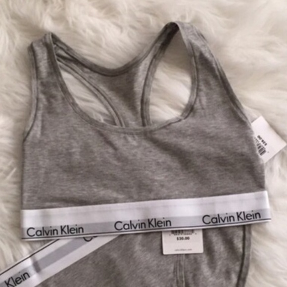 Adorable Calvin Klein bra TOP in grey size m😍😍