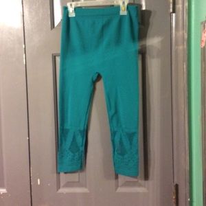 Leggings with a beautiful hole pattern