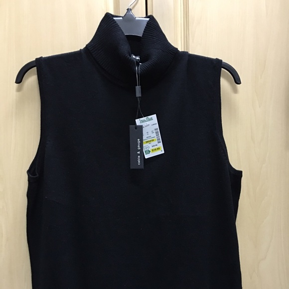 Sleeveless Turtleneck