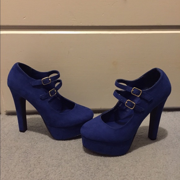 Royal blue platform pumps