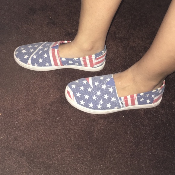 American Flag TOMS