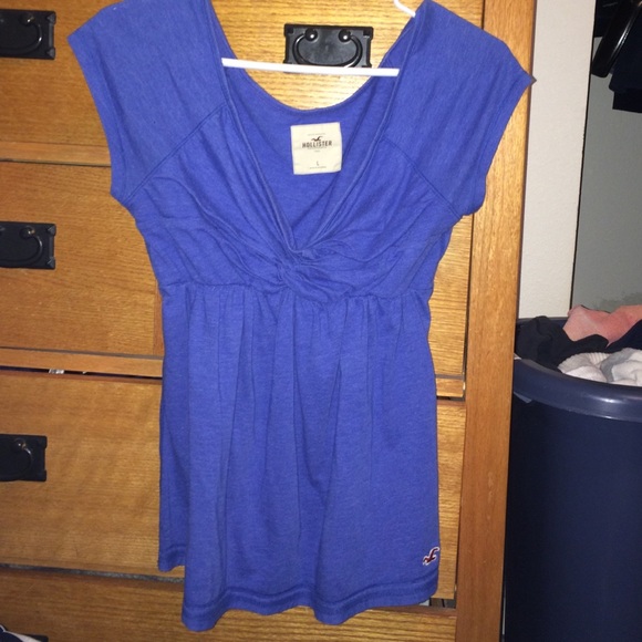 Hollister long vneck blouse