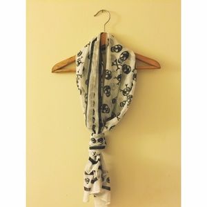 💀 SKULL SCARF 💀
