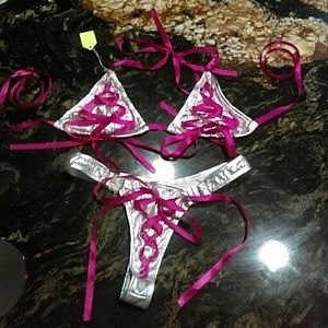 💲1⃣3⃣🔥🇸🇦🇱🇪🔥2PC STRIPPER METALLIC SILVER