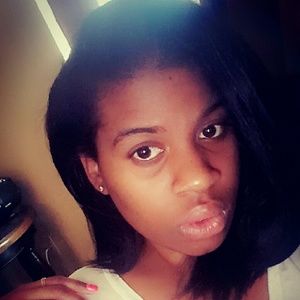 Meet your Posher, Tiara