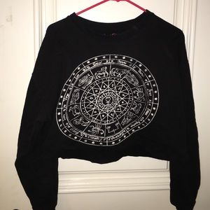 Crop top sweater