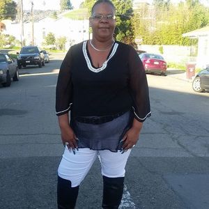 Meet your Posher, Roberta