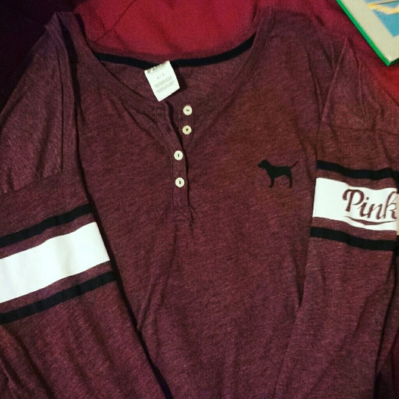 Authentic Vs Pink Henely Long sleeve