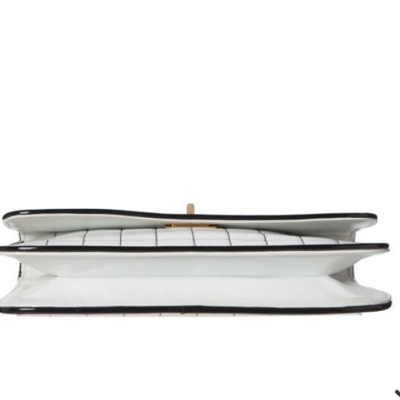 SOLD - CHANEL Chocolate Bar Single Flap - Picture 2 of 4