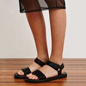 Forever 21 Black Webbed Flatform Sandals
