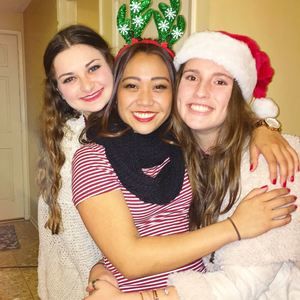 Meet your Posher, Alyssa