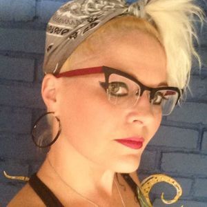 Meet your Posher, Kim marie