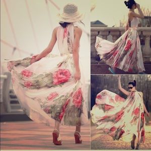 SOLD  - Summer floral maxi dress