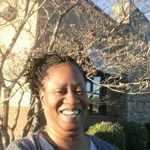 Meet your Posher, Dana