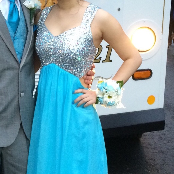 BLUE PROM DRESS