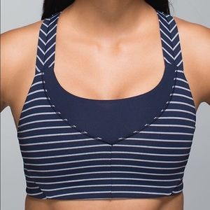 EUC lululemon on your way bra