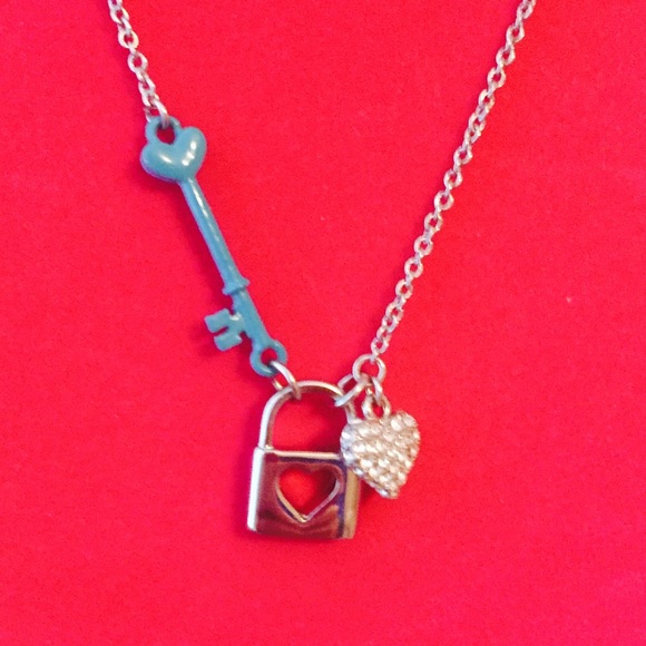 New! Lia Sophia Trinket Turquoise Charm Necklace - Picture 3 of 3