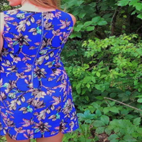 Such a lady dress - Picture 2 of 2