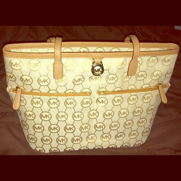 ‼️SOLD*****‼️ Michael Kors BAG