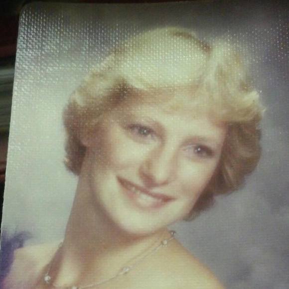 Meet your Posher, Teena - Picture 1 of 1