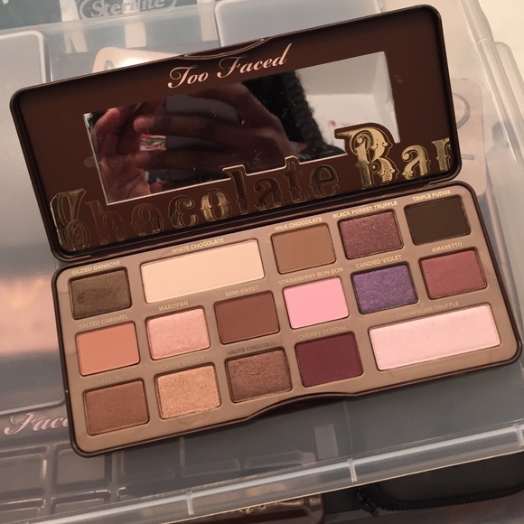 Too Faced Chocolate Bar Pallete - Picture 1 of 1