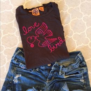 💕Tory Burch "Love Bird" Tee 💕