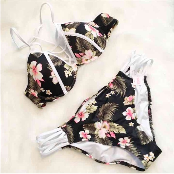 PINK Victoria's Secret Swim - !!SOLD!! PINK Black Aloha Floral Bikini PINK Victoria's Secret Swim - !!SOLD!! PINK Black Aloha Floral Bikini