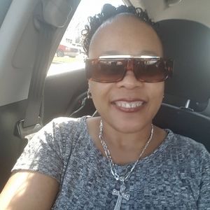 Meet your Posher, Dedra