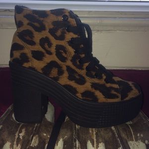 Plat form cheetah booties
