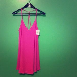 🌺💁🏻NWT! Lush strappy dress in bright orchid