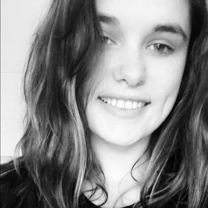 Meet your Posher, Carly