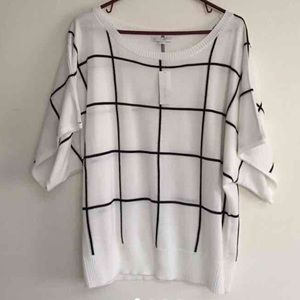 | SOLD | Black & White Shirt | New York & Company