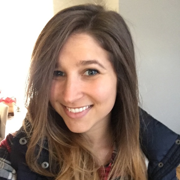 Meet your Posher, Naomi - Picture 1 of 1