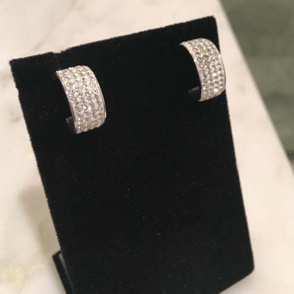 Cuff crystals earrings