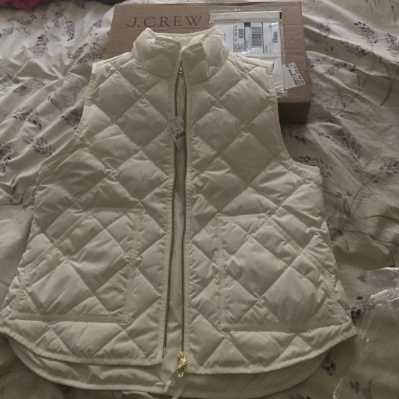 J. CREW FACTORY PRINTED QUILTED PUFFER VEST