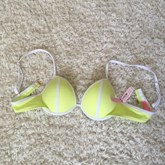 BNWT Victoria's Secret Bikini Top 34A