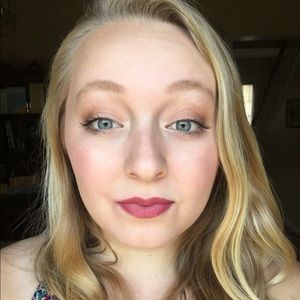 Meet your Posher, Julie