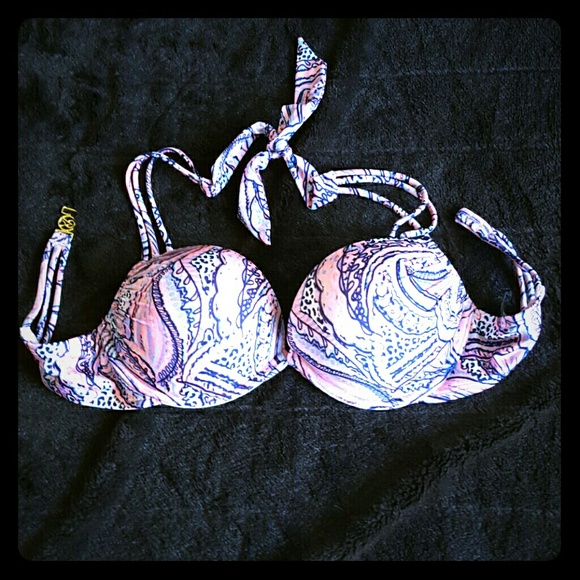 Victoria's Secret swim suit top/ like new