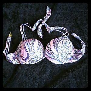 Victoria's Secret swim suit top/ like new