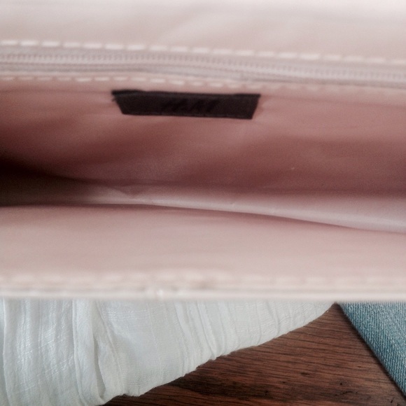 💗☮ H&M Envelope  Clutch / Crossbody Purse💗☮ - Picture 3 of 4