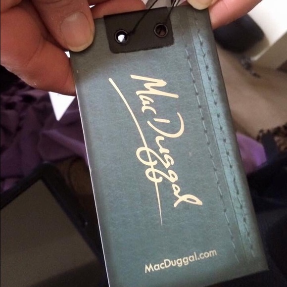 Mac Duggal Prom Dress - Picture 3 of 4