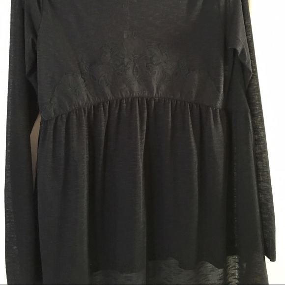 Top - Picture 4 of 4