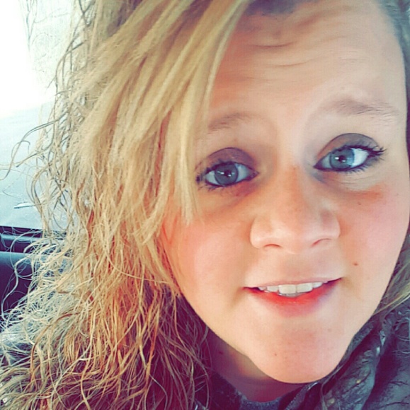 Meet your Posher, Catrina - Picture 1 of 1